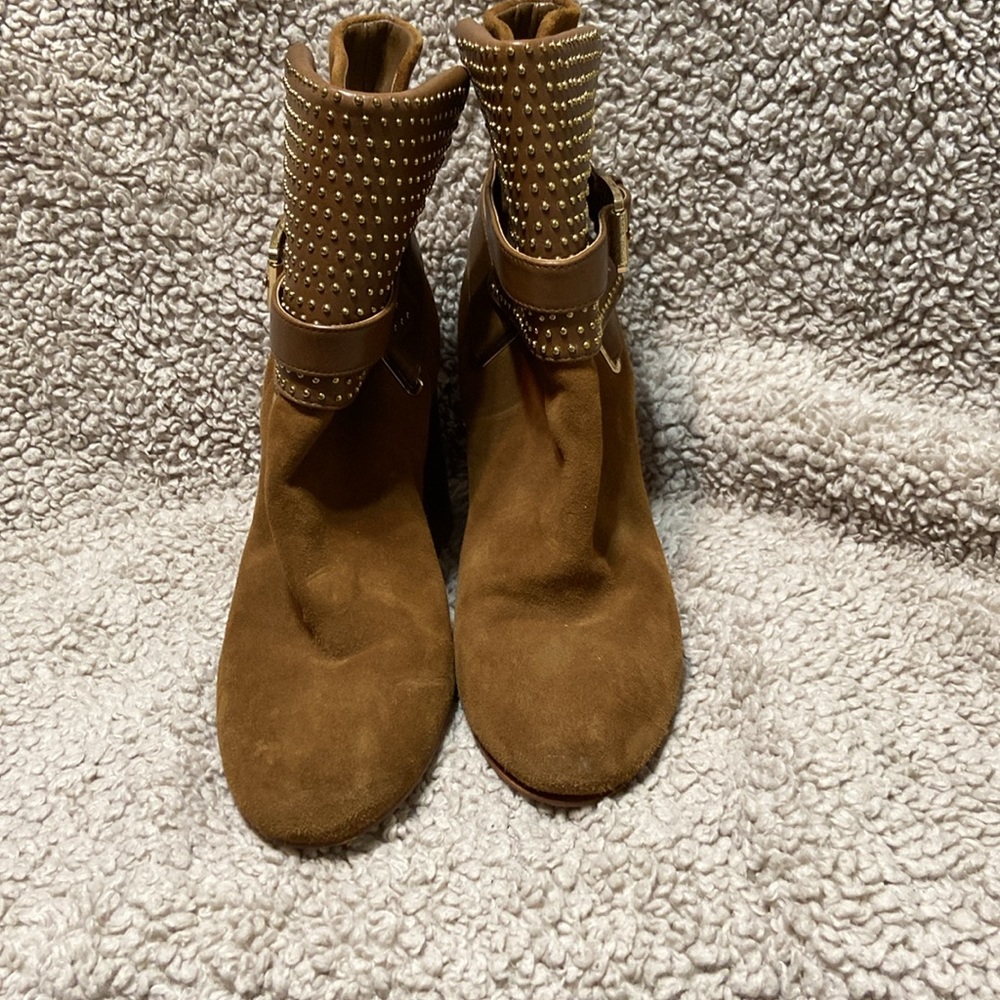 Michael Kors Ankle Boots Suede Tan/Brown w/ankle wrap straps & Gold Metal Studs - Picture 2 of 14